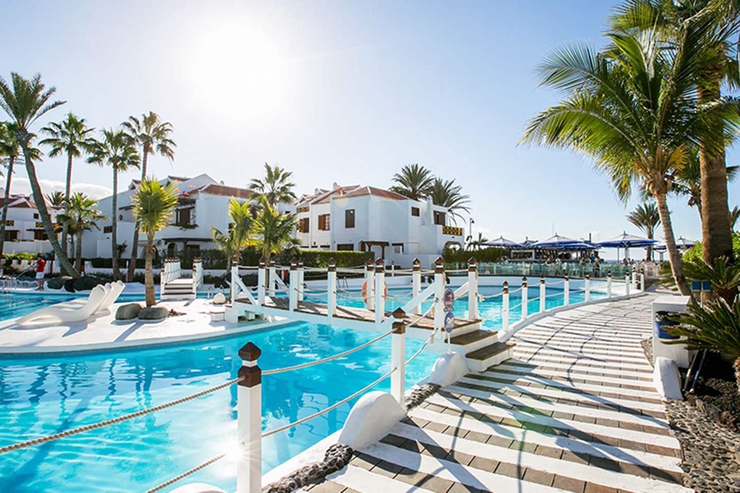 3 chambre Villa/Maison à vendre à Playa de las Americas avec piscine - 1 590 000 € (Ref: 9200275)