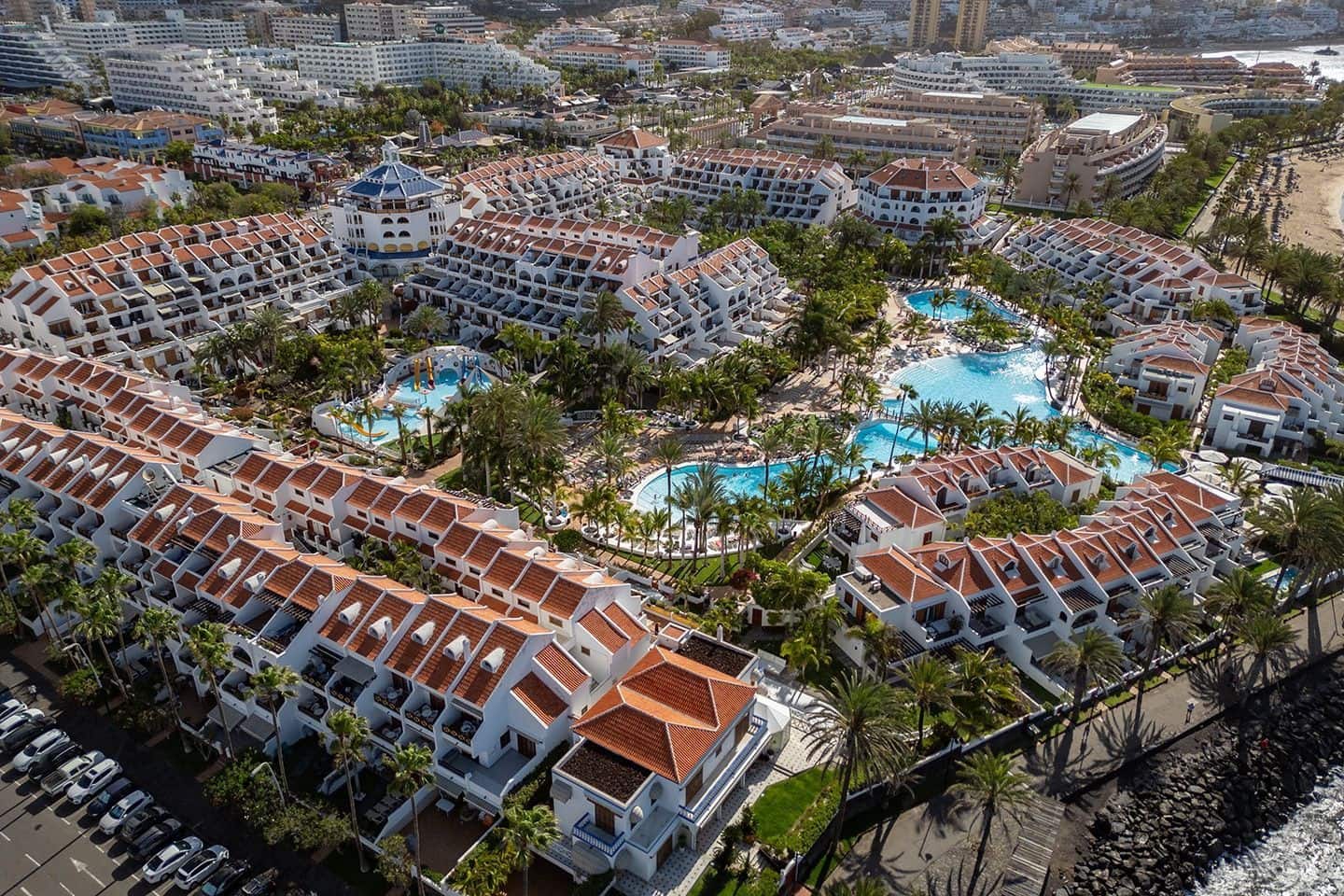 3 chambre Villa/Maison à vendre à Playa de las Americas avec piscine - 1 590 000 € (Ref: 9200275)