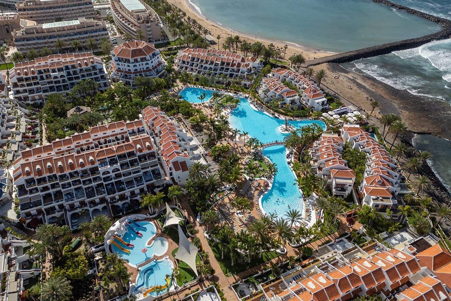 3 chambre Villa/Maison à vendre à Playa de las Americas avec piscine - 1 590 000 € (Ref: 9200275)