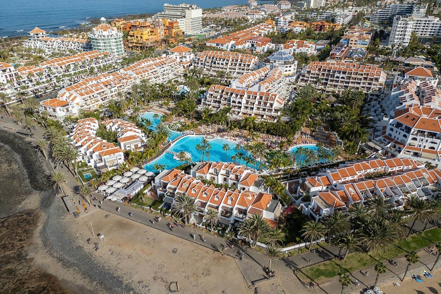 3 chambre Villa/Maison à vendre à Playa de las Americas avec piscine - 1 590 000 € (Ref: 9200275)