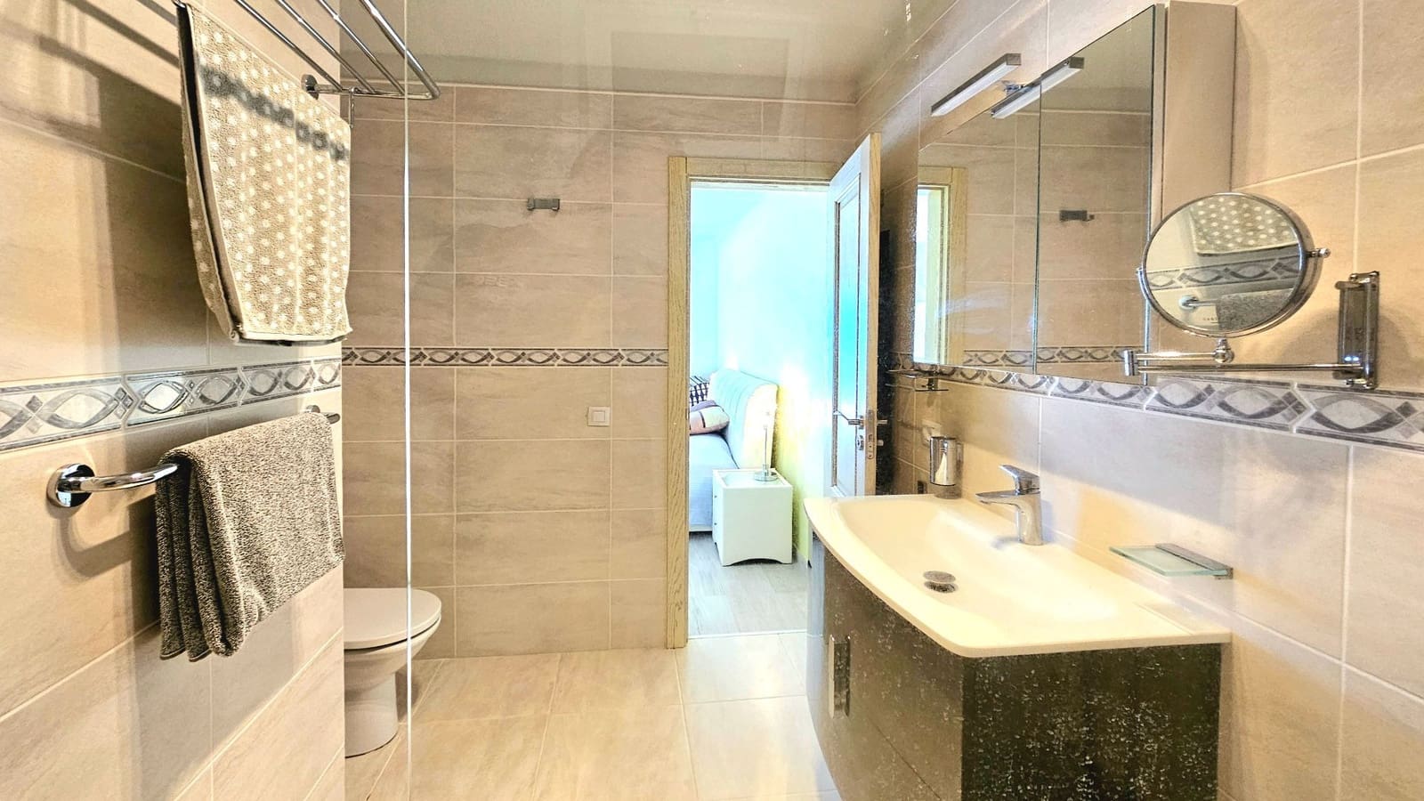 2 slaapkamer Appartement te koop in Los Gigantes met zwembad - € 490.000 (Ref: 9202179)