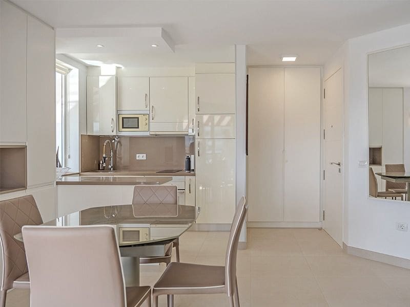 2 sovrum Takvåning till salu i Playa de las Americas med pool - 1 680 000 € (Ref: 9204233)