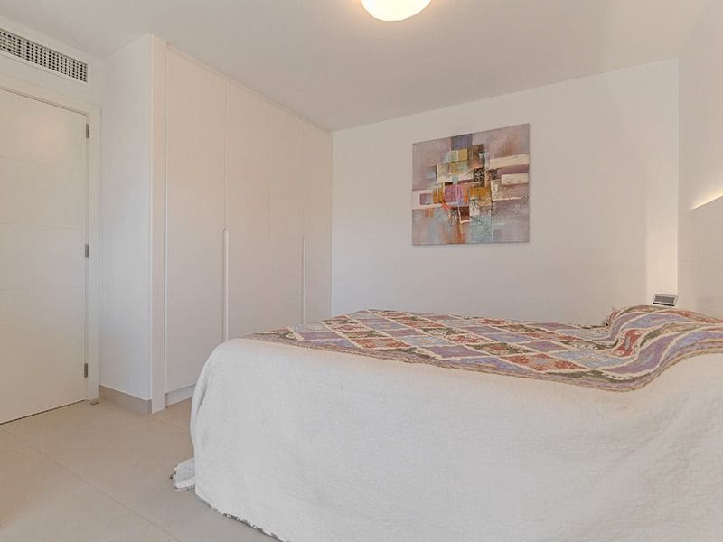 2 sovrum Takvåning till salu i Playa de las Americas med pool - 1 680 000 € (Ref: 9204233)