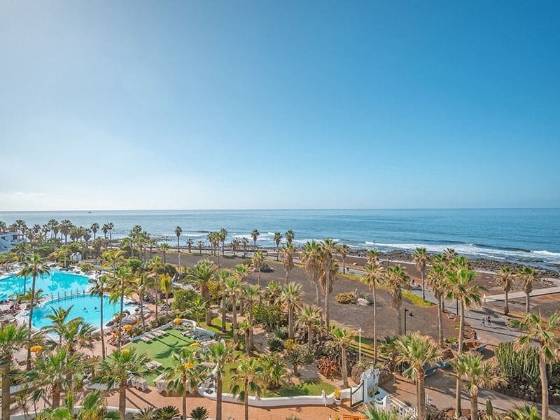 2 sovrum Takvåning till salu i Playa de las Americas med pool - 1 680 000 € (Ref: 9204233)