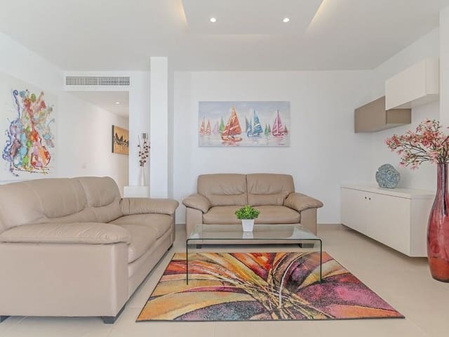 2 slaapkamer Penthouse te koop in Playa de las Americas, Arona met zwembad - € 1.680.000 (Ref: 9204233)