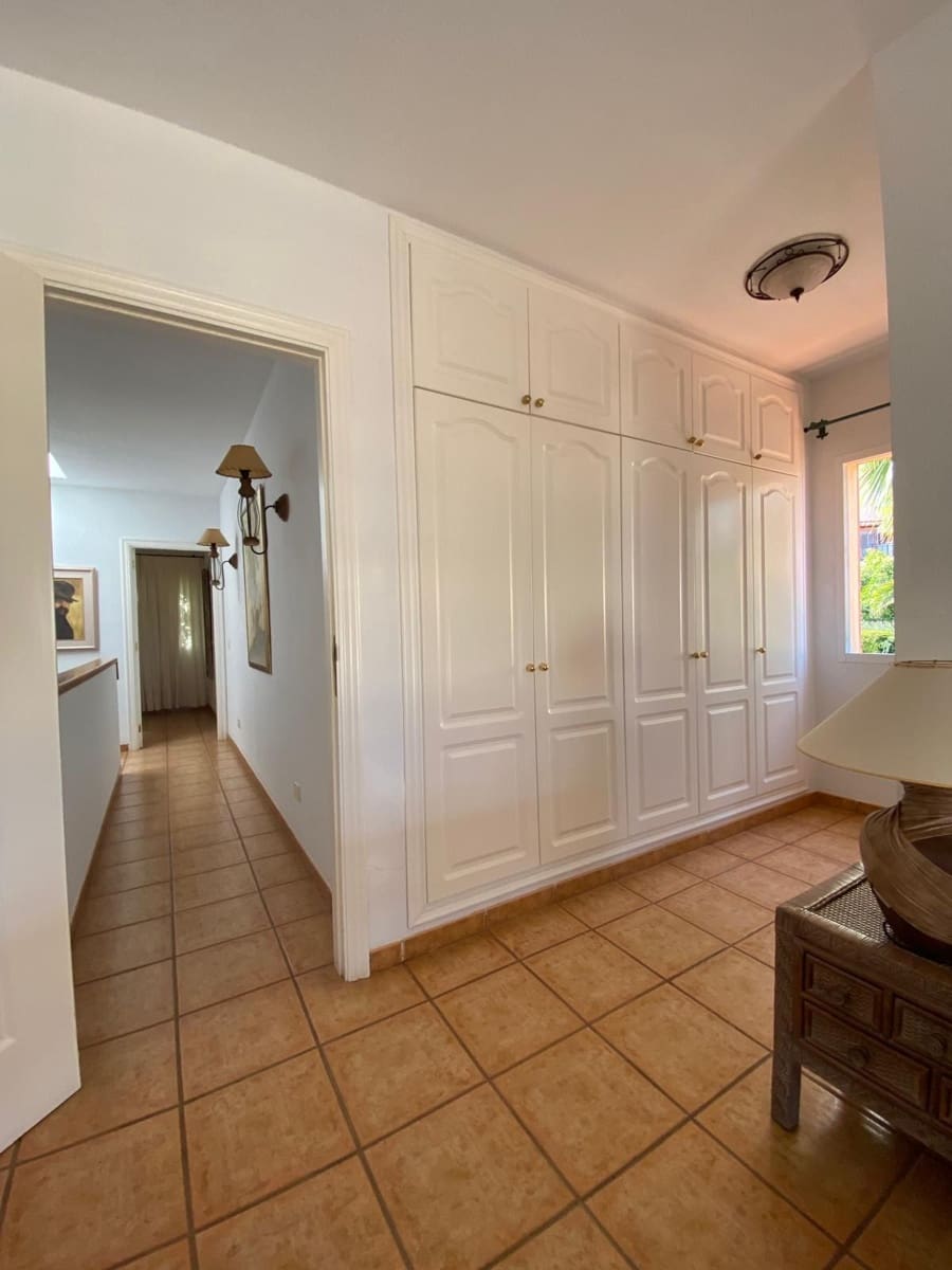 2 soveværelse Villa til salg i Costa Adeje med swimmingpool garage - € 799.000 (Ref: 9206255)