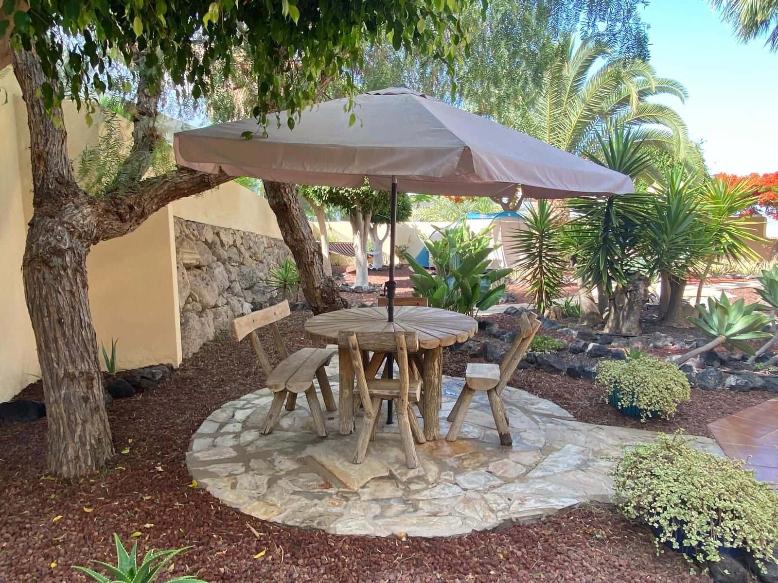 2 soveværelse Villa til salg i Costa Adeje med swimmingpool garage - € 799.000 (Ref: 9206255)