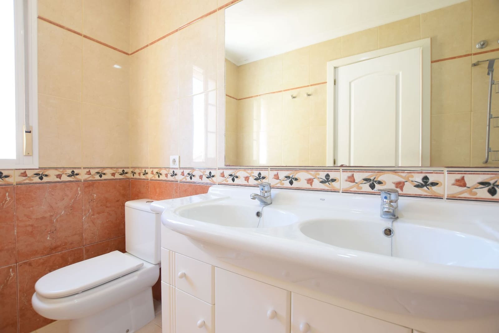 3 sovrum Semi-fristående Villa till salu i San Miguel de Abona med pool garage - 360 000 € (Ref: 9206256)