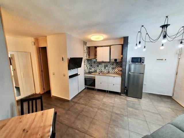 Leilighet til salgs i Torviscas Centro y Alto, Adeje med svømmebasseng garasje - € 149 000 (Ref: 9208079)