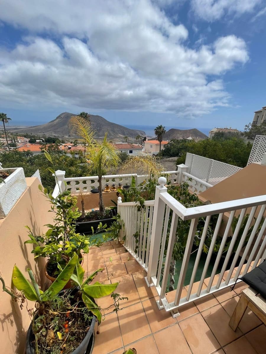 2 soveværelse Lejlighed til salg i Chayofa med swimmingpool garage - € 354.900 (Ref: 9208080)