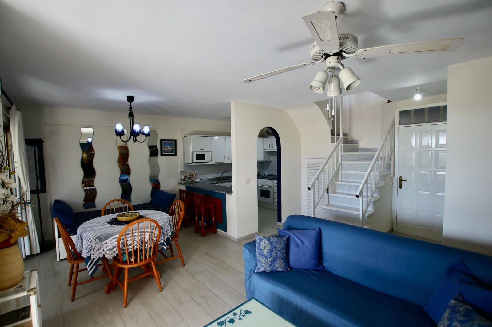 2 soveværelse Byhus til salg i Guia de Isora med swimmingpool - € 389.000 (Ref: 9212521)