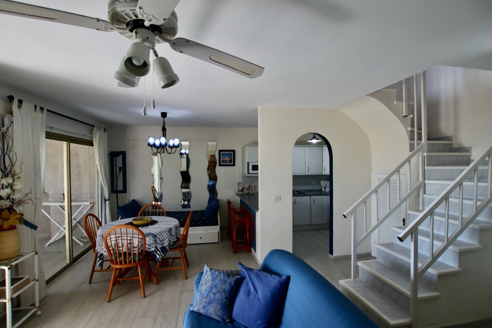 2 soveværelse Byhus til salg i Guia de Isora med swimmingpool - € 389.000 (Ref: 9212521)