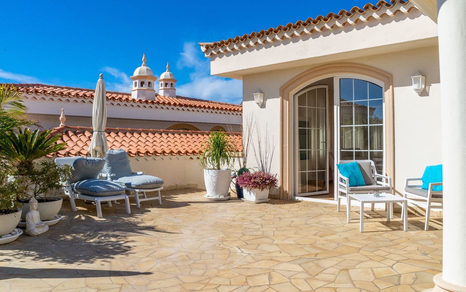 4 bedroom Villa for sale in Playa del Duque with pool garage - € 3,100,000 (Ref: 9219707)