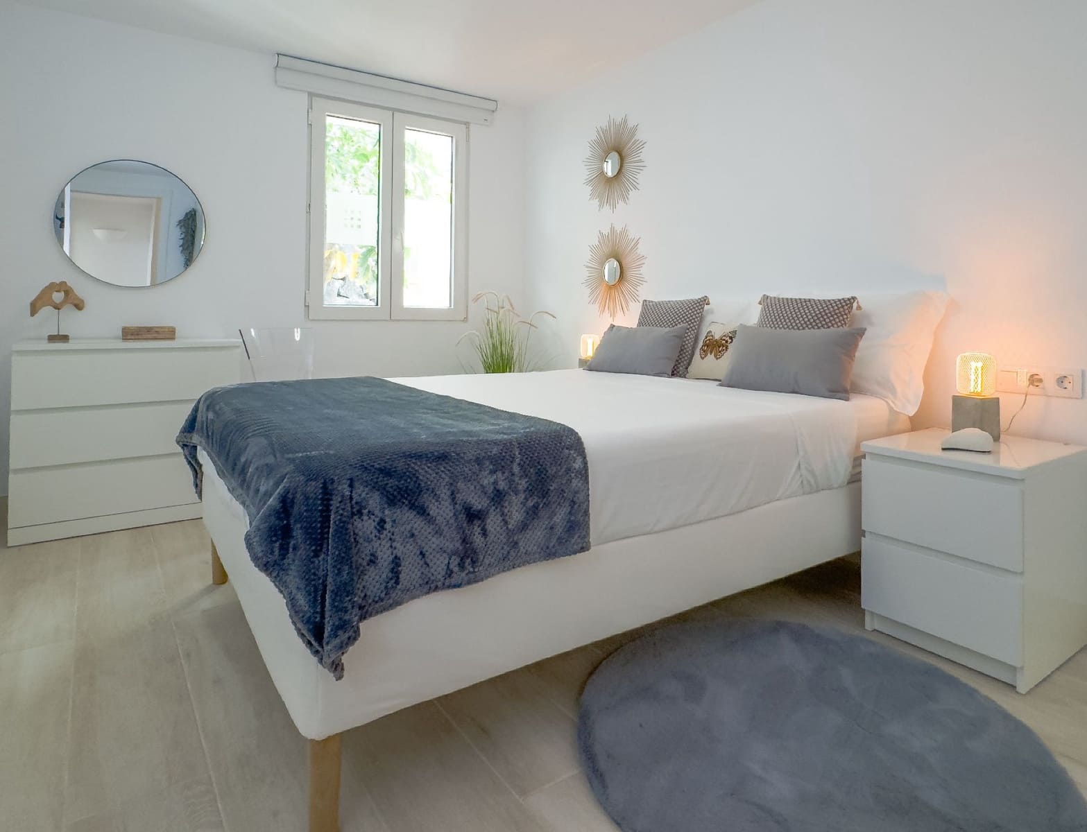 4 bedroom Villa for sale in Playa del Duque with pool garage - € 3,100,000 (Ref: 9219707)