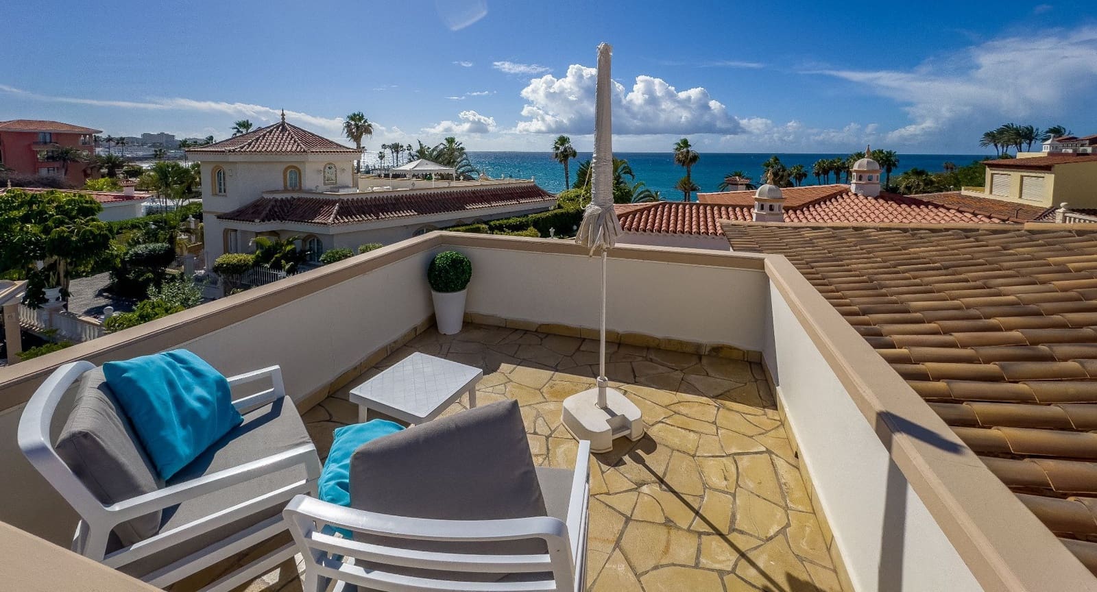 4 bedroom Villa for sale in Playa del Duque with pool garage - € 3,100,000 (Ref: 9219707)