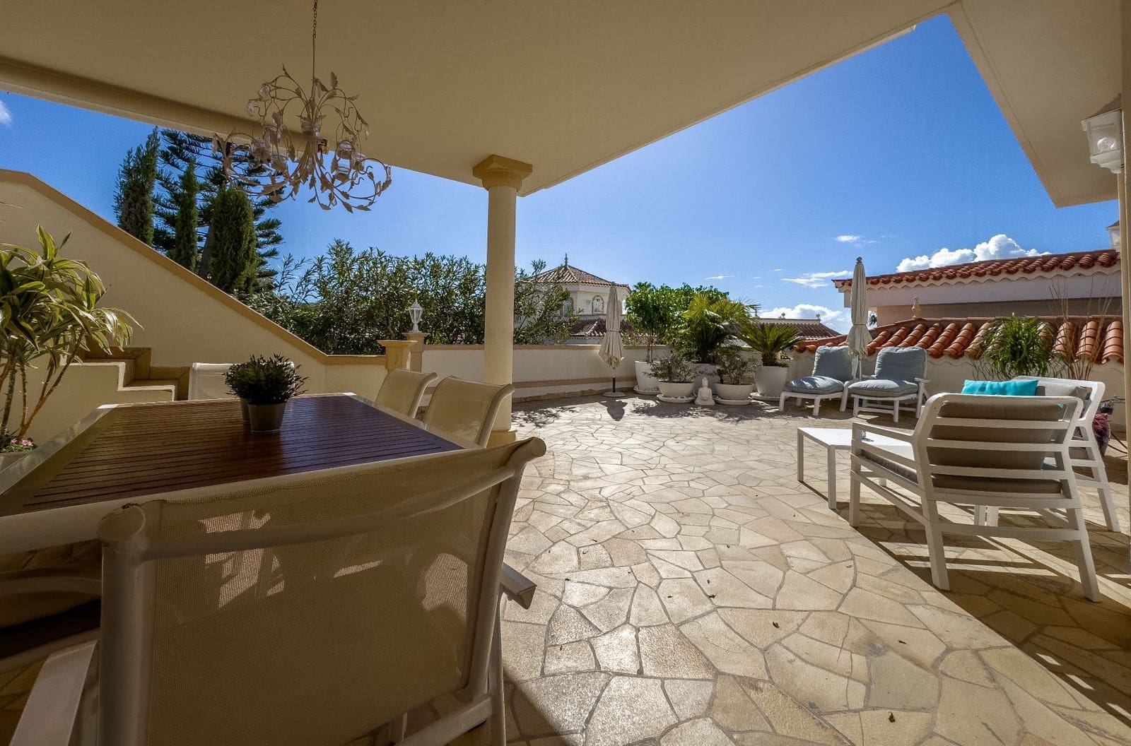 4 bedroom Villa for sale in Playa del Duque with pool garage - € 3,100,000 (Ref: 9219707)