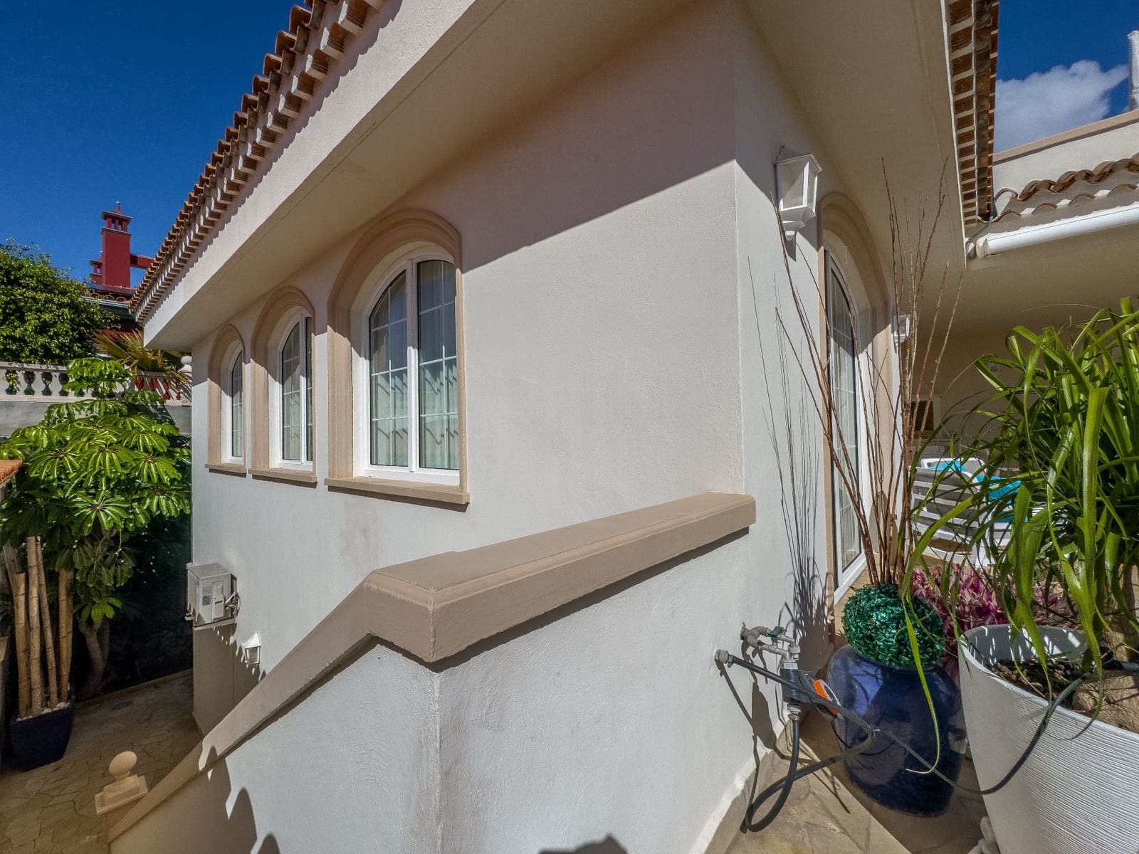 4 bedroom Villa for sale in Playa del Duque with pool garage - € 3,100,000 (Ref: 9219707)