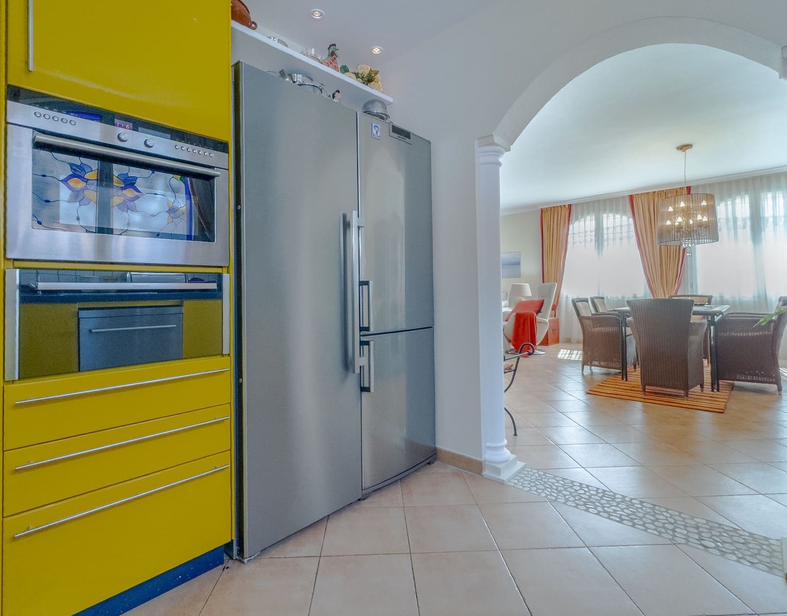 3 soveværelse Villa til salg i Playa del Duque med swimmingpool garage - € 2.800.000 (Ref: 9219708)