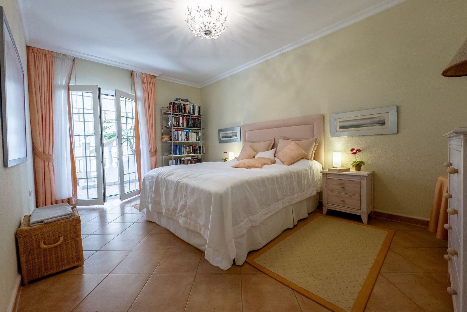 3 soveværelse Villa til salg i Playa del Duque med swimmingpool garage - € 2.800.000 (Ref: 9219708)