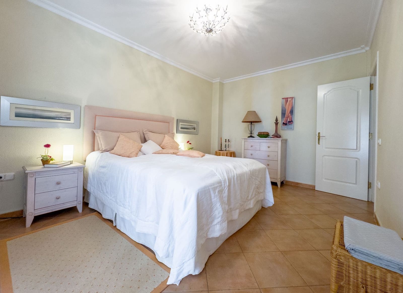 3 soveværelse Villa til salg i Playa del Duque med swimmingpool garage - € 2.800.000 (Ref: 9219708)