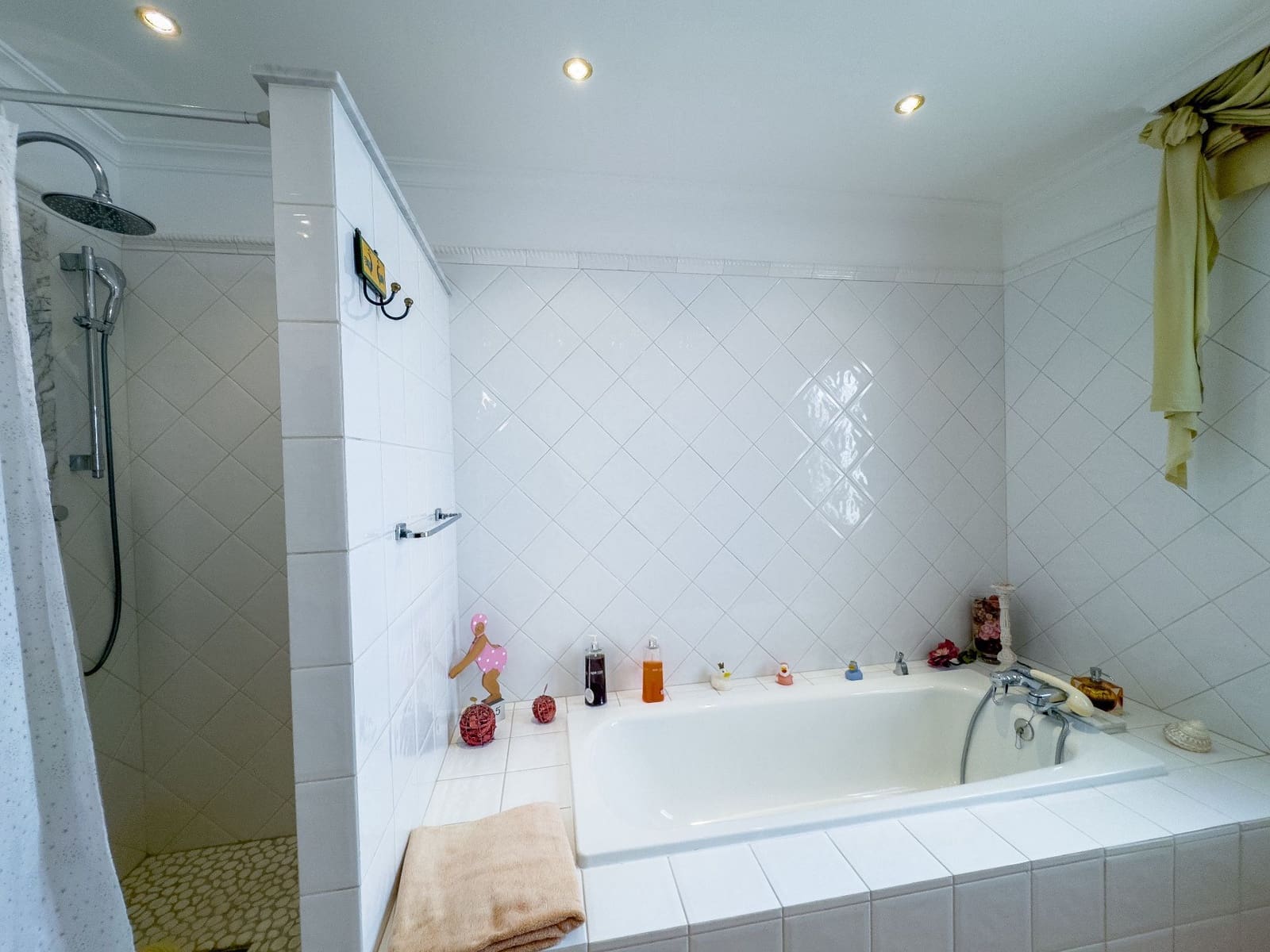 3 soveværelse Villa til salg i Playa del Duque med swimmingpool garage - € 2.800.000 (Ref: 9219708)