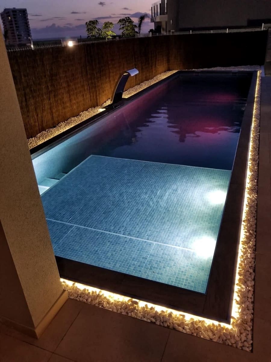 3 sypialnia Willa na sprzedaż w Costa Adeje z basenem garażem - 1 175 000 € (Ref: 9232277)