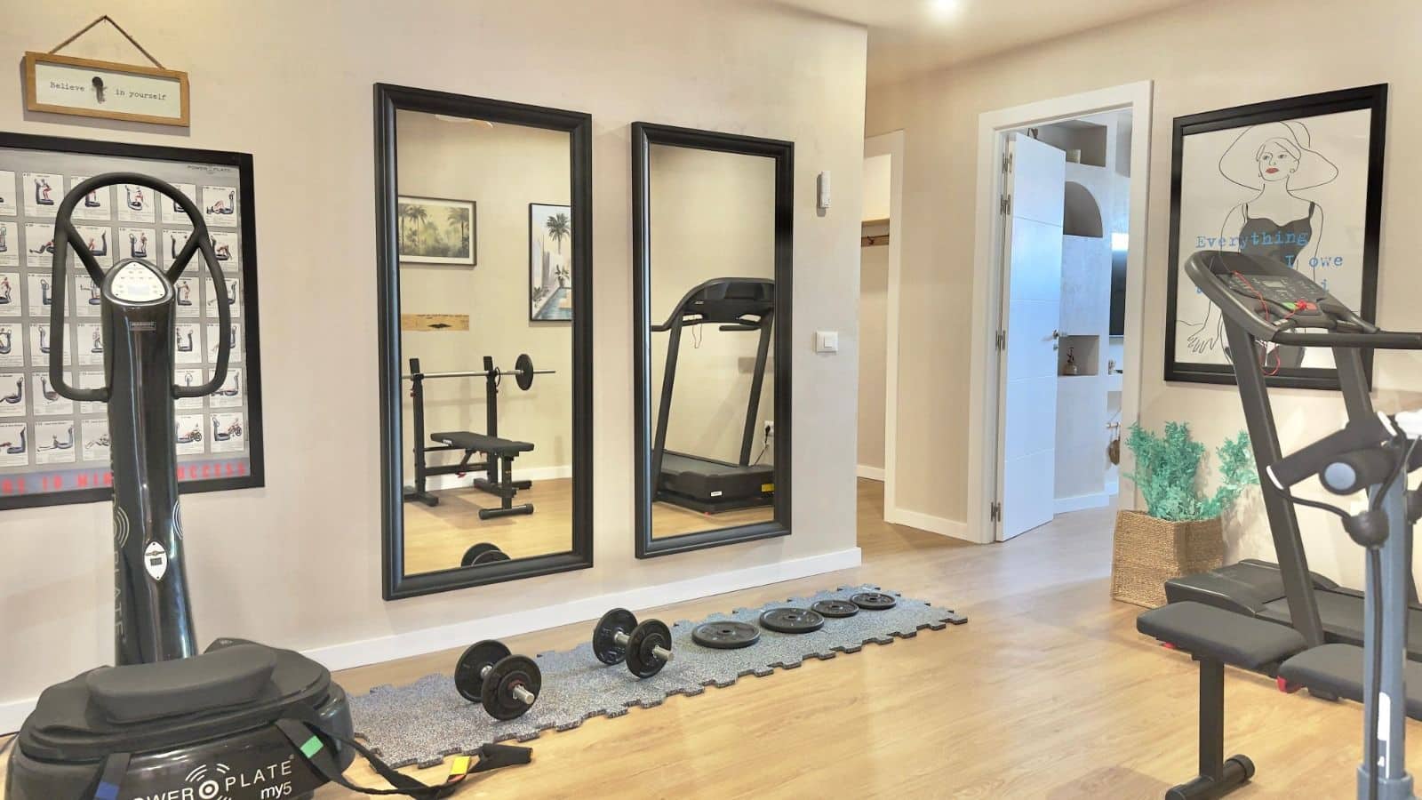 5 chambre Villa/Maison à vendre à Chayofa avec piscine garage - 1 270 000 € (Ref: 9232278)