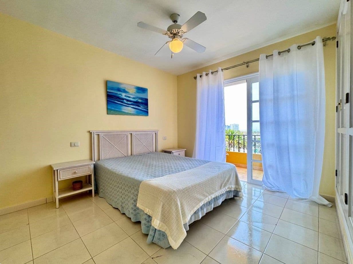 2 sovrum Hus till salu i Costa Adeje med pool garage - 325 000 € (Ref: 9235987)