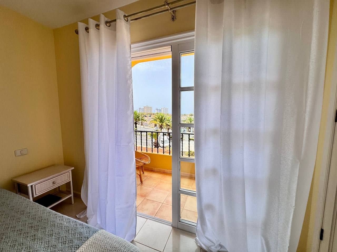 2 sovrum Hus till salu i Costa Adeje med pool garage - 325 000 € (Ref: 9235987)