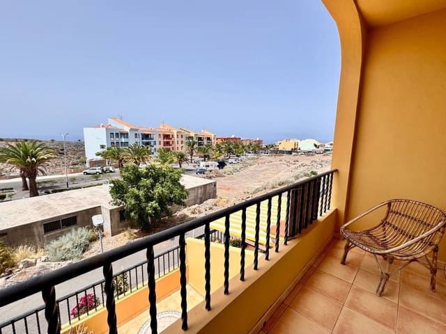 2 slaapkamer Huis te koop in Costa Adeje, Adeje met zwembad garage - € 325.000 (Ref: 9235987)