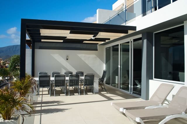 3 soveværelse Villa til salg i San Eugenio Alto, Adeje med swimmingpool garage - € 999.000 (Ref: 9239594)