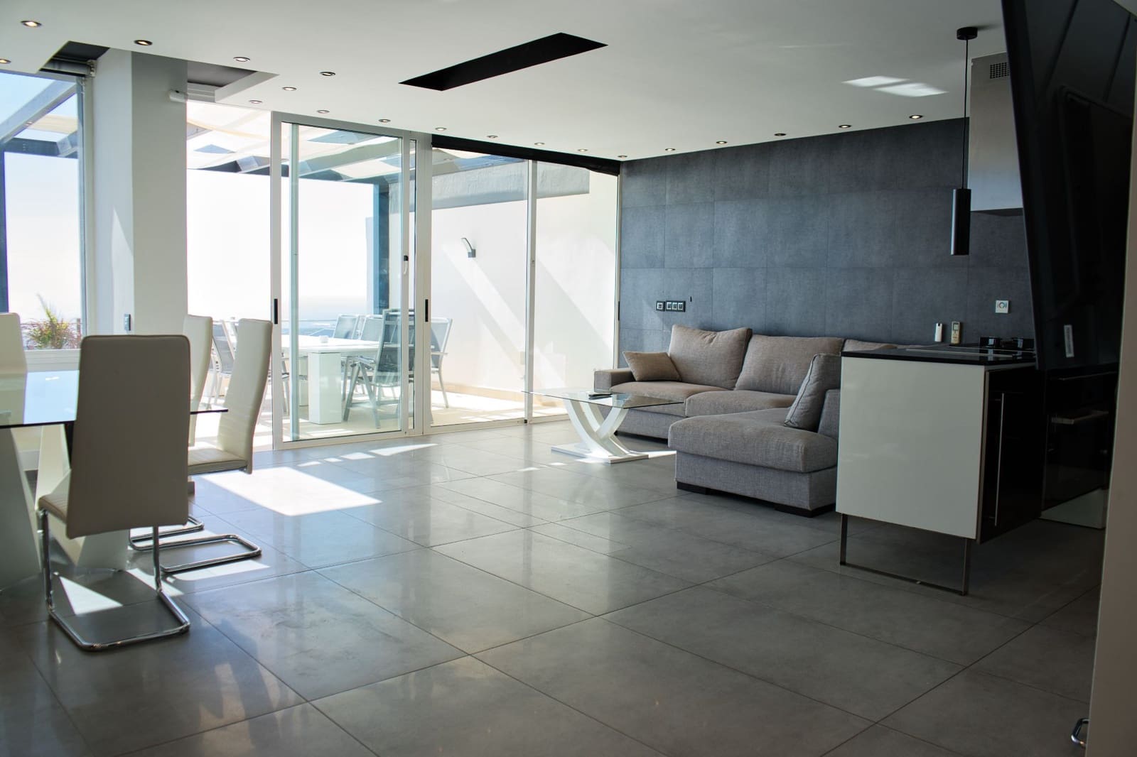 3 soveværelse Villa til salg i Costa Adeje med swimmingpool garage - € 930.000 (Ref: 9239594)