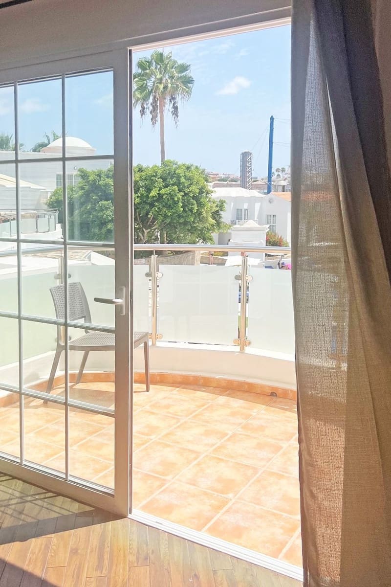 3 soverom Penthouse til salgs i Playa del Duque med svømmebasseng - € 875 000 (Ref: 9242690)