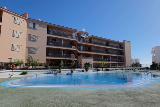 Appartement te koop in Los Cristianos, Arona met zwembad - € 220.000 (Ref: 9242691)