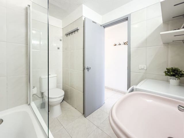 Appartement à vendre à Playa de las Américas, Adeje avec piscine garage - 203 000 € (Ref: 9256745)