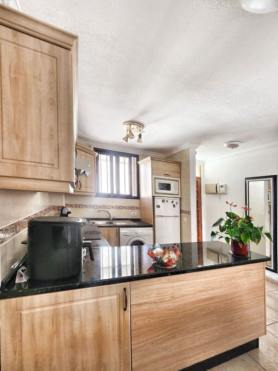 2 chambre Appartement à vendre à Los Cristianos avec piscine - 425 000 € (Ref: 9272083)