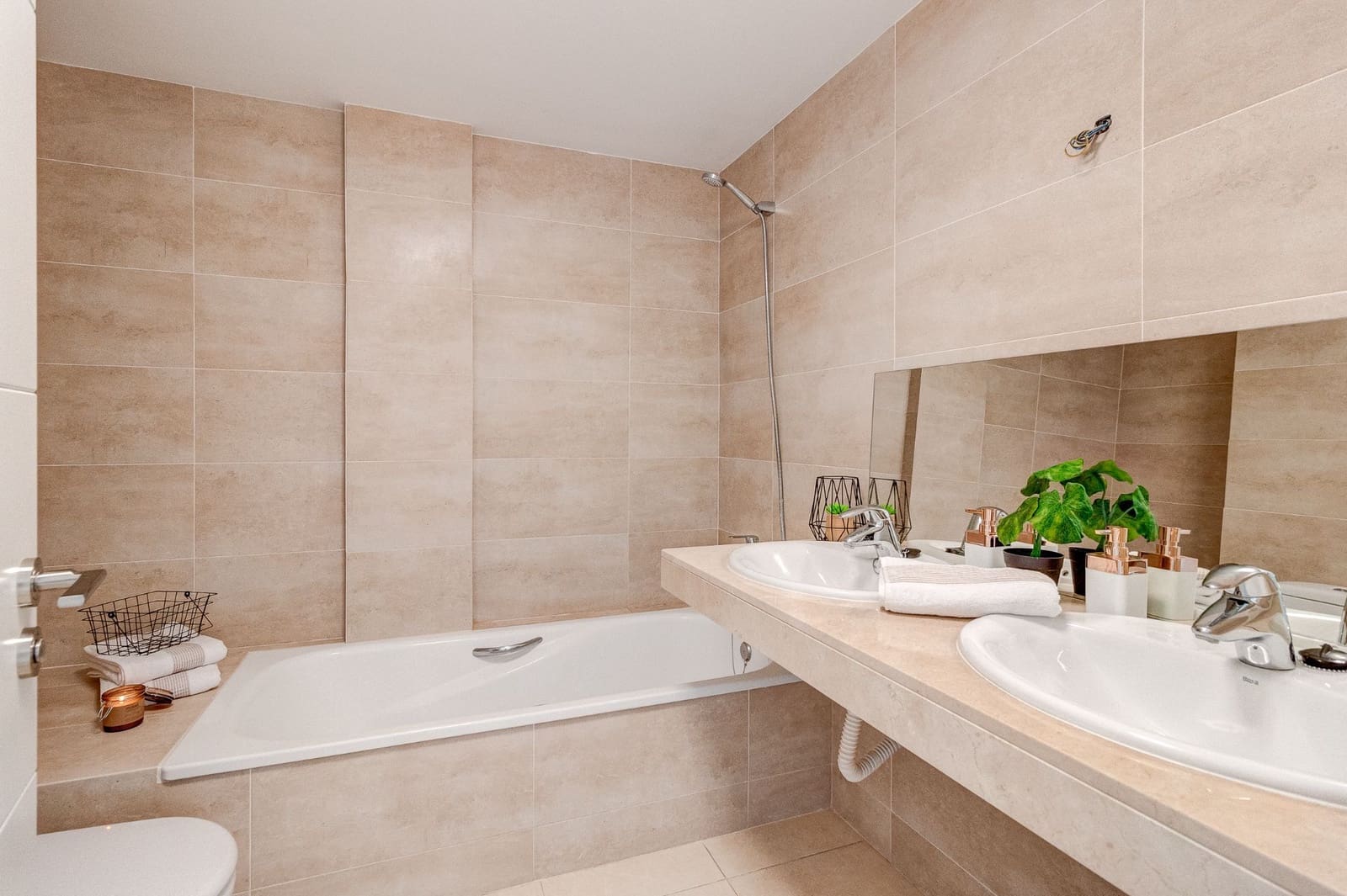 3 slaapkamer Halfvrijstaande villa te koop in Santiago del Teide met zwembad garage - € 550.000 (Ref: 9280894)