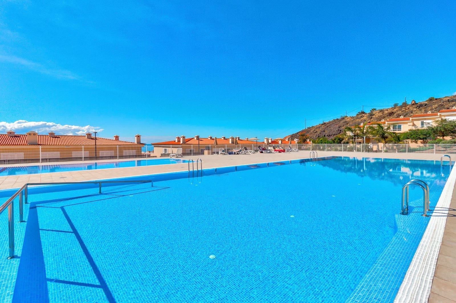 3 slaapkamer Halfvrijstaande villa te koop in Santiago del Teide met zwembad garage - € 550.000 (Ref: 9280894)