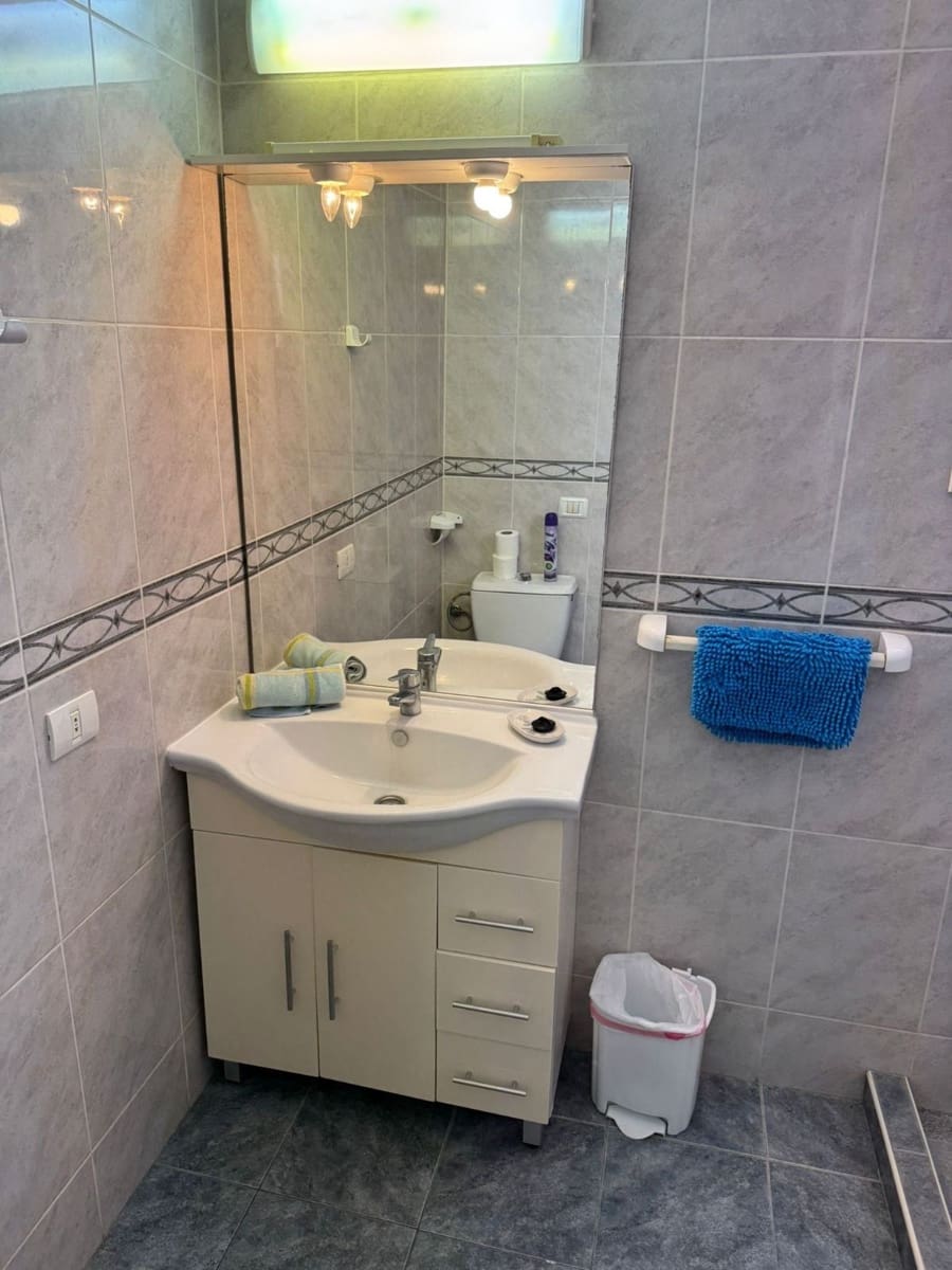 Appartement te koop in Los Cristianos met zwembad - € 199.999 (Ref: 9287490)