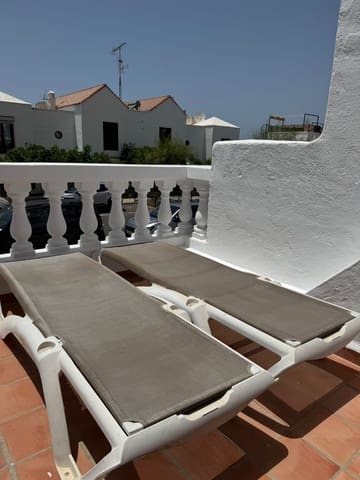 Appartement te koop in Los Cristianos, Arona met zwembad - € 199.999 (Ref: 9287490)