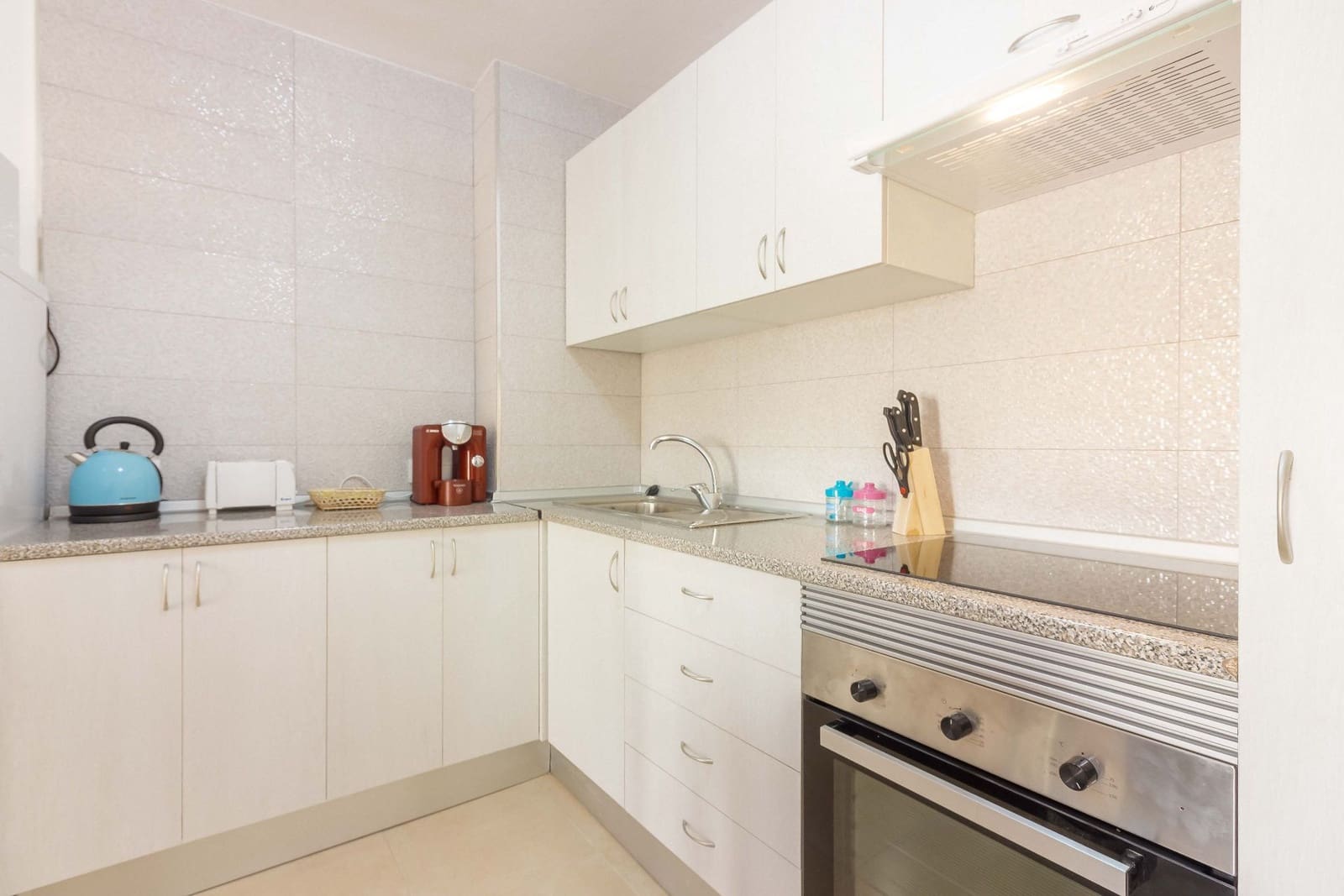 2 sovrum Lägenhet till salu i Costa Adeje med pool - 405 000 € (Ref: 9303053)