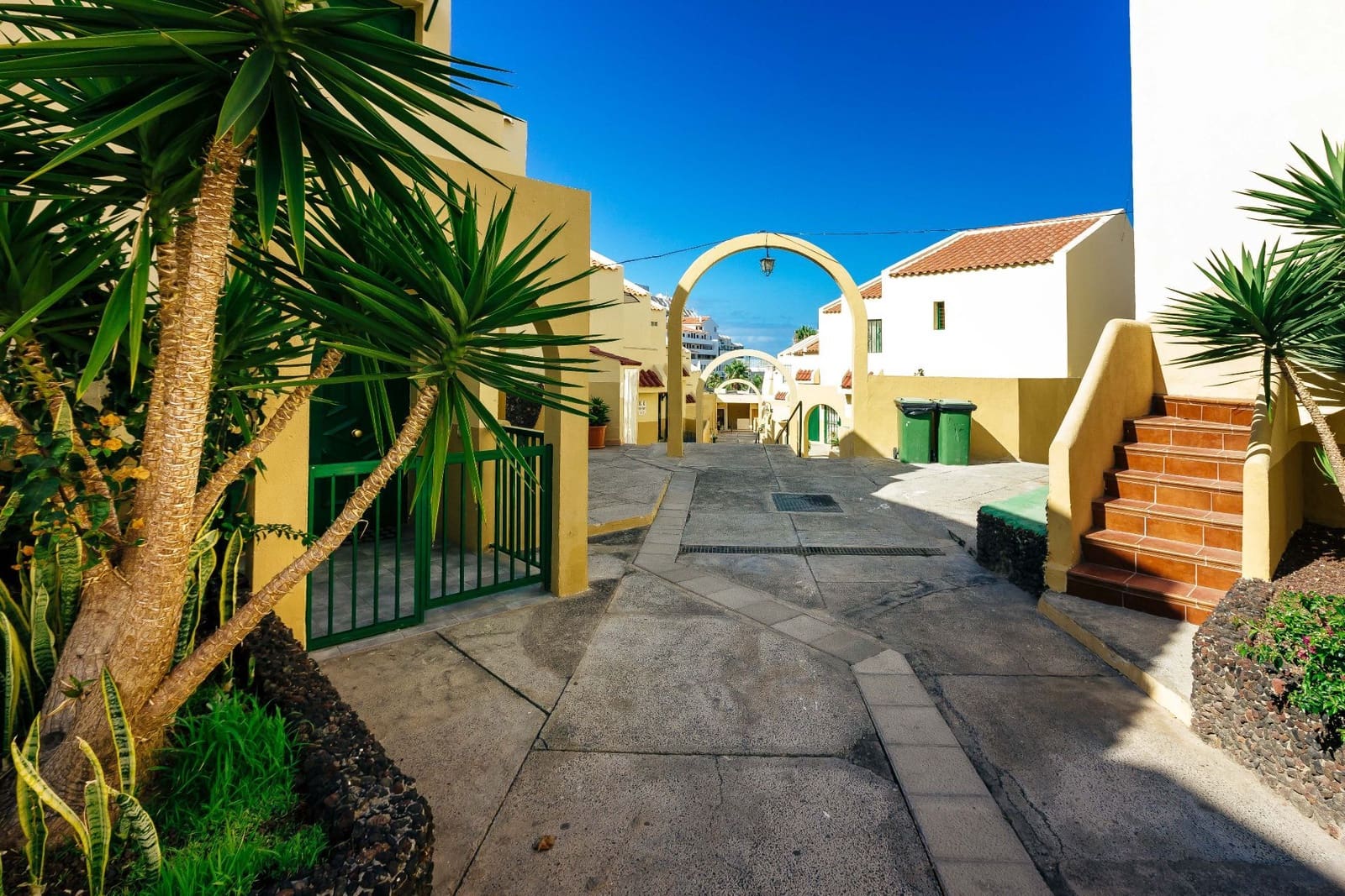 2 sovrum Lägenhet till salu i Costa Adeje med pool - 405 000 € (Ref: 9303053)