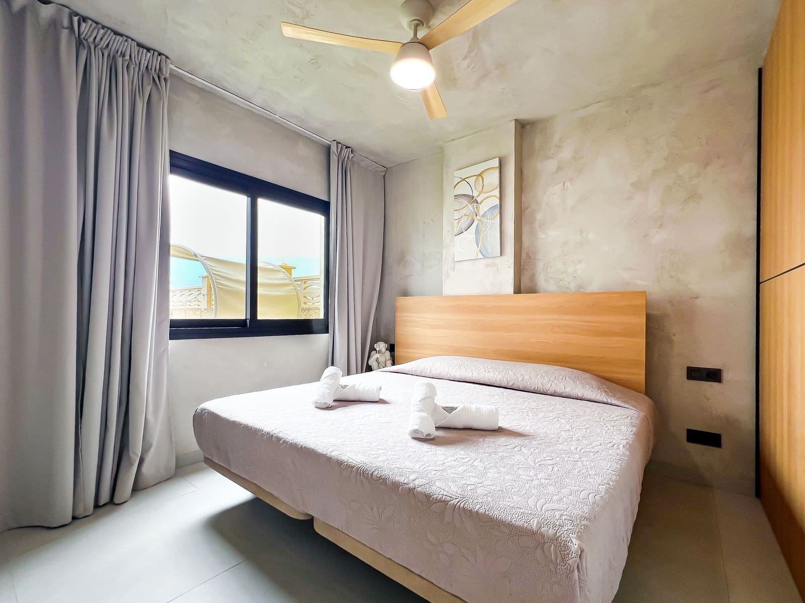 Apartamento en Costa Adeje en venta con piscina garaje - 350.000 € (Ref: 9303054)