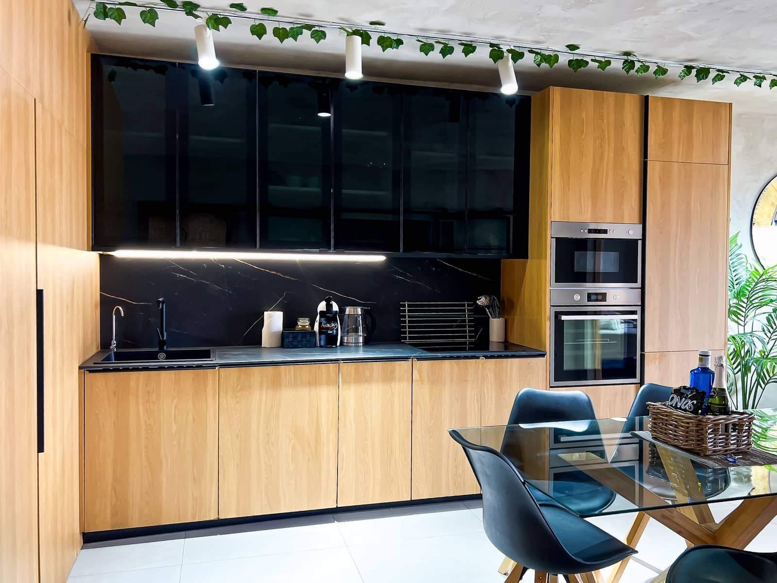 Apartamento en Costa Adeje en venta con piscina garaje - 350.000 € (Ref: 9303054)