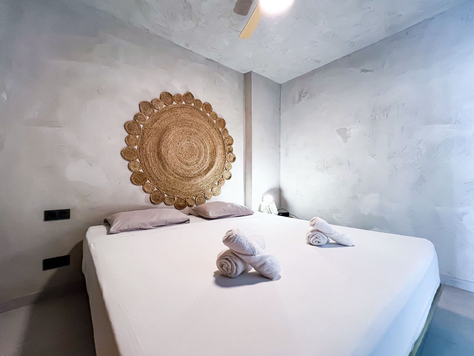 Apartamento en Costa Adeje en venta con piscina garaje - 350.000 € (Ref: 9303054)