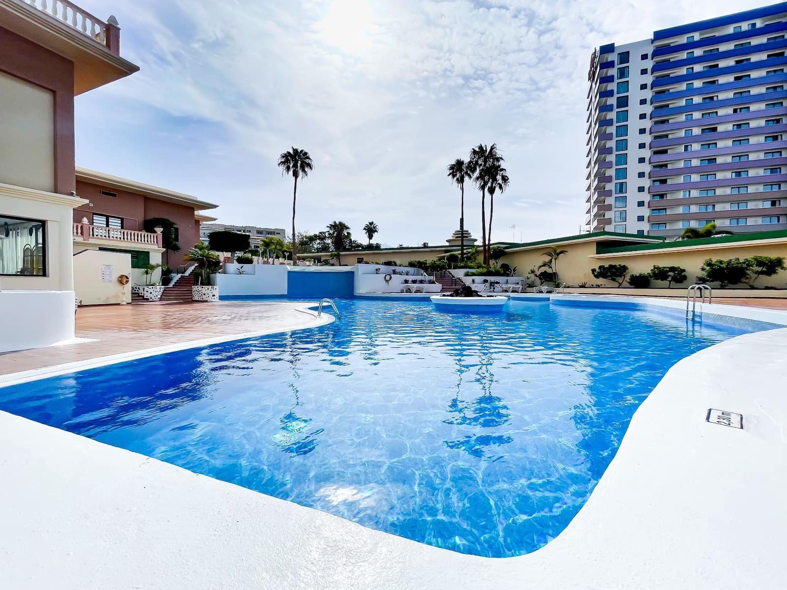 Apartamento en Costa Adeje en venta con piscina garaje - 350.000 € (Ref: 9303054)