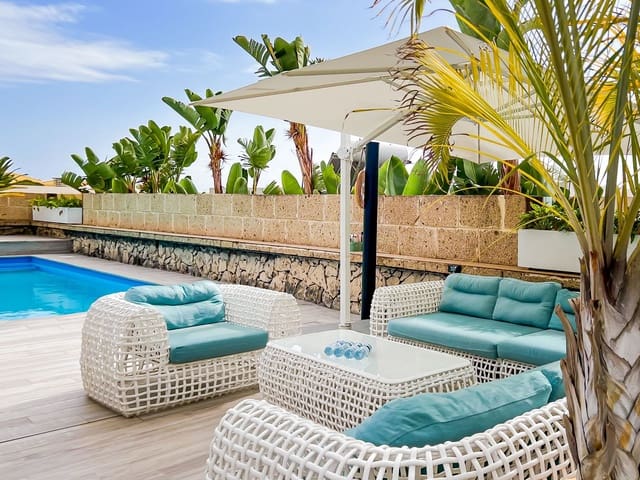 4 soverom Villa til salgs i El Madroñal, Adeje med svømmebasseng garasje - € 1 650 000 (Ref: 9308222)