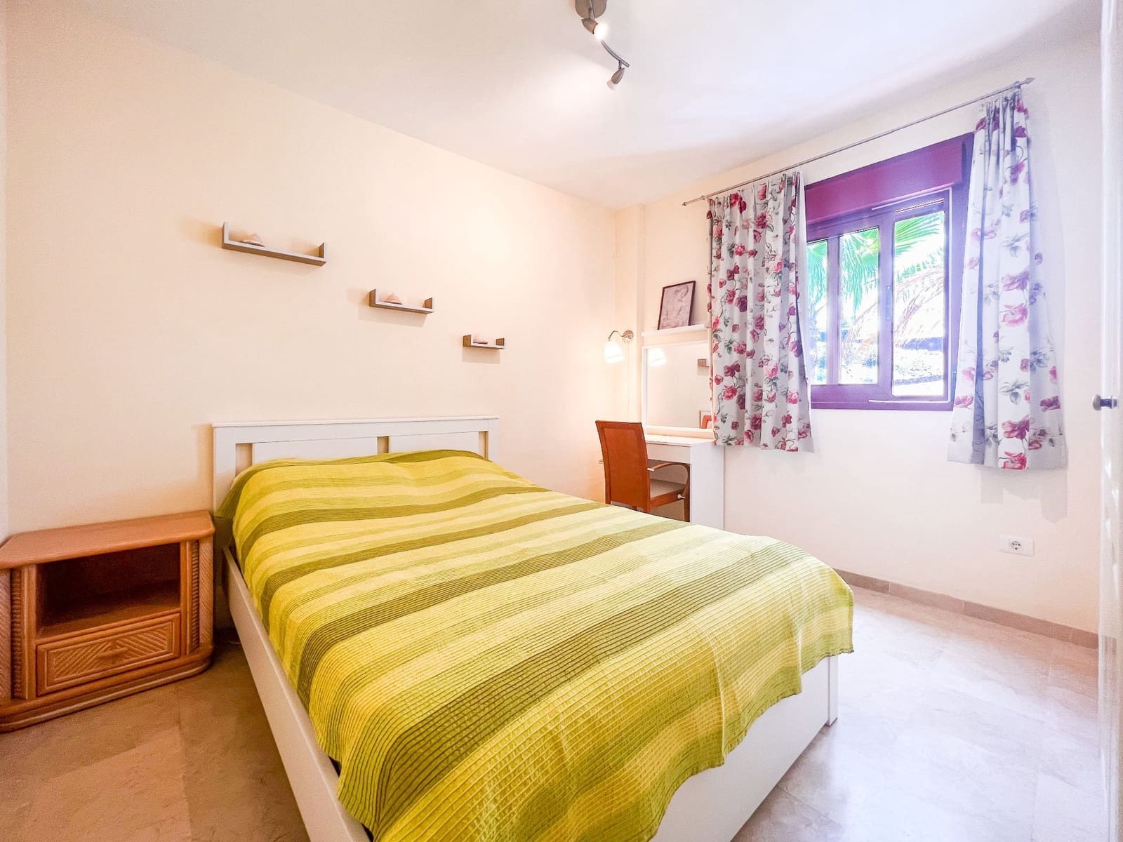 2 slaapkamer Appartement te koop in Palm-Mar met zwembad garage - € 459.000 (Ref: 9308223)