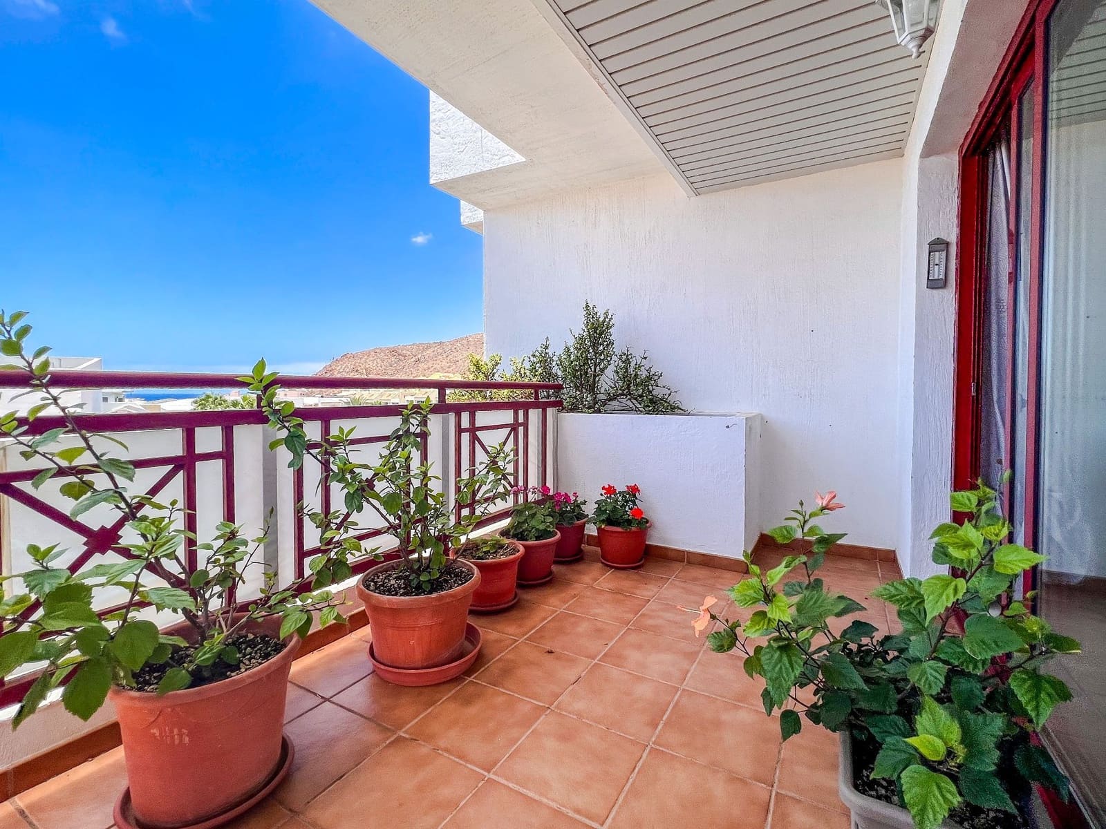 2 slaapkamer Appartement te koop in Palm-Mar met zwembad garage - € 459.000 (Ref: 9308223)