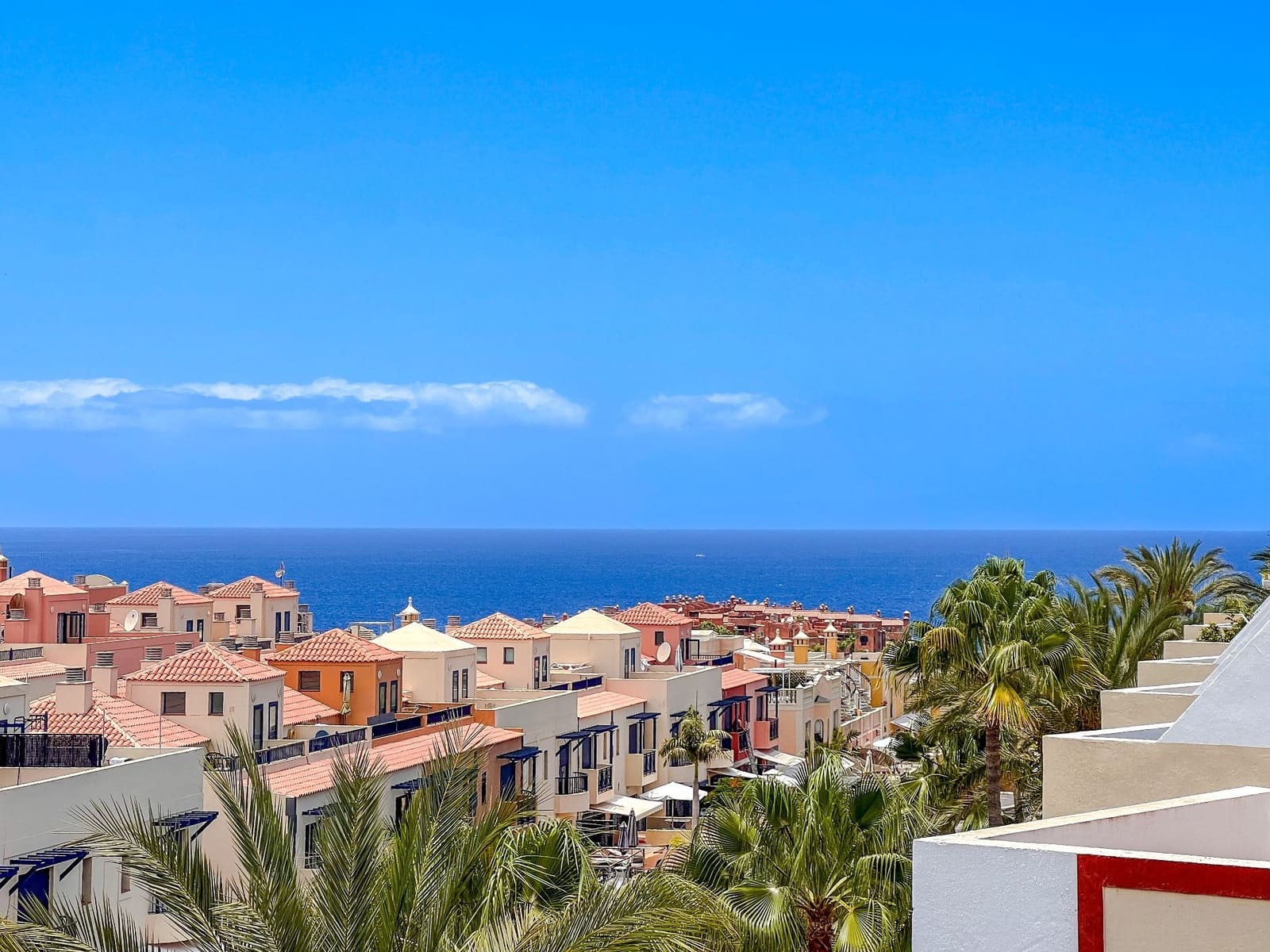 2 slaapkamer Appartement te koop in Palm-Mar met zwembad garage - € 459.000 (Ref: 9308223)